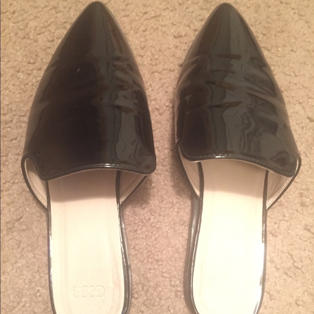 ASOS size 6 Black pointed toe mules